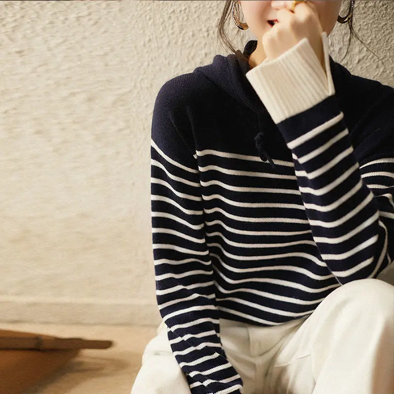 Winter Clothing Essentials For Women - เสื้อฮู้ดแขนยาวทรงหลวมสำหรับผู้หญิง ฤดูใบไม้ร่วงและฤดูหนาว เสื้อผ้าสไตล์เกาหลี แมทช์ง่าย สีสวย เสื้อฮู้ดผู้หญิงที่ต้องมี