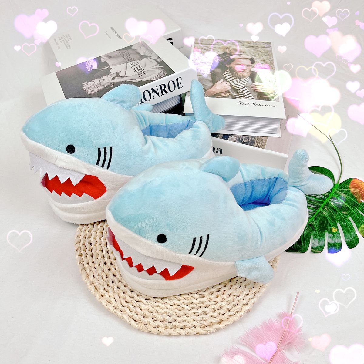 รองเท้าแตะรูปฉลามน่ารัก นุ่มฟู - Winter Cloth บทวิจารณ์และราคา